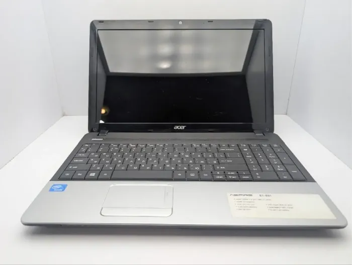 Ноутбук Acer Aspire E1-531 / 15.6" (1366x768) TN / Intel Celeron 1005M (2 ядра по 1.9 GHz) / 6 GB DDR3 / 500 GB HDD / Intel HD Graphics / WebCam / DVD-ROM б/в - зображення 3