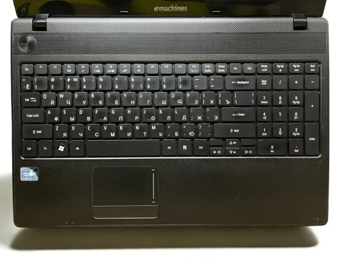 Ноутбук Б-клас Acer eMachines E729 / 15.6" (1366x768) TN / Intel Pentium P6200 (2 ядра по 2.13 GHz) / 4 GB DDR3 / 120 GB SSD / Intel HD Graphics 3000 / WebCam б/в - зображення 4