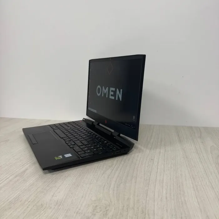 Ігровий ноутбук Б-класу HP Omen 15-dc0051nr / 15.6" (1920x1080) IPS / Intel Core i7-8750H (6 (12) ядра по 2.2 - 4.1 GHz) / 16 GB DDR4 / 256 GB SSD / nVidia GeForce GTX 1060, 6 GB GDDR5, 192-bit / WebCam б/в - зображення 6