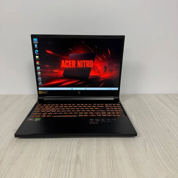 Ігровий ноутбук Acer Nitro V16 ANV16-41-R514 / 16" (1920x1200) IPS / AMD Ryzen 7 8845HS (8 (16) ядер по 3.8 - 5.1 GHz) / 16 GB DDR5 / 1000 GB SSD NVMe / nVidia GeForce RTX 4060, 8 GB GDDR6, 128-bit / WebCam б/в - зображення 2