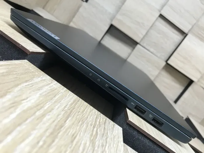 Ультрабук Б-клас Lenovo IdeaPad 5 15IAL7 / 15.6" (1920x1080) IPS / Intel Core i7-1255U (10 (12) ядер по 3.5 - 4.7 GHz) / 16 GB DDR4 / 256 GB SSD / Intel Iris Xe Graphics / WebCam б/в - зображення 6