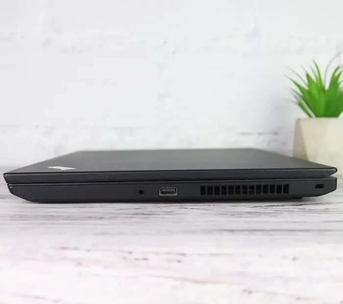 Ноутбук Lenovo ThinkPad L580 / 15.6" (1920x1080) IPS / Intel Core i5-8250U (4 (8) ядра по 1.6 - 3.4 GHz) / 8 GB DDR4 / 240 GB SSD M.2 / Intel UHD Grphics 620 / WebCam б/в - зображення 5