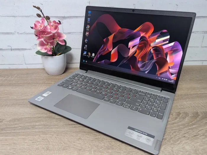 Ноутбук Б-клас Lenovo IdeaPad S145 / 15.6" (1366x768) TN / Intel Core i3-1005G1 (2 (4) ядра по 1.2 - 3.4 GHz) / 20 GB DDR4 / 128 GB SSD + 1000 GB HDD / Intel UHD Graphics / WebCam б/в - зображення 4