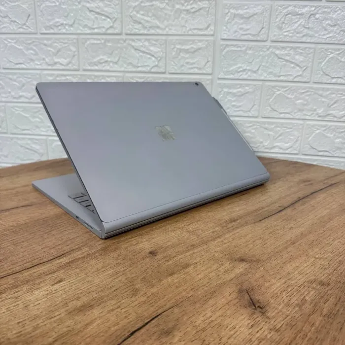 Ультрабук-трансформер Б-клас Microsoft Surface Book 2 / 13.5" (3000x2000) IPS Touch / Intel Core i5-7300U (2 (4) ядра по 2.6 - 3.5 GHz) / 8 GB DDR4 / 128 GB SSD NVMe / Intel HD Graphics 620 / WebCam б/в - зображення 6