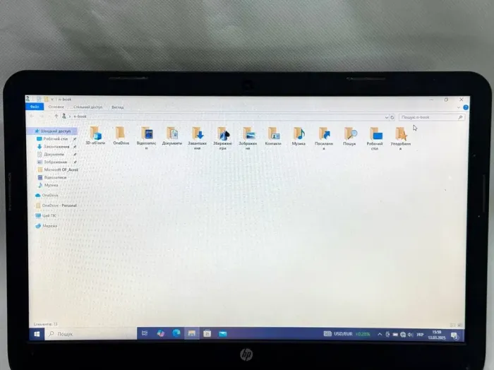 Ноутбук Б-клас HP Laptop 15-g080nr / 15.6" (1366x768) TN / AMD A6-6310 (4 ядра по 1.8 - 2.4 GHz) / 8 GB DDR3 / 128 GB SSD / AMD Radeon R4 Graphics / WebCam / DVD-ROM / Windows 10 Pro б/в - зображення 4