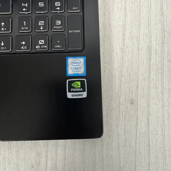 Мобільна робоча станція MSI WS63 7RK / 15,6" (1920x1080) IPS / Intel Core i7-7920HQ (4 (8) ядра по 3.1 - 4.1 GHz) / 16 GB DDR4 / 512 GB SSD / nVidia Quadro P3000, 6 GB GDDR5, 192-bit / WebCam б/в - зображення 4