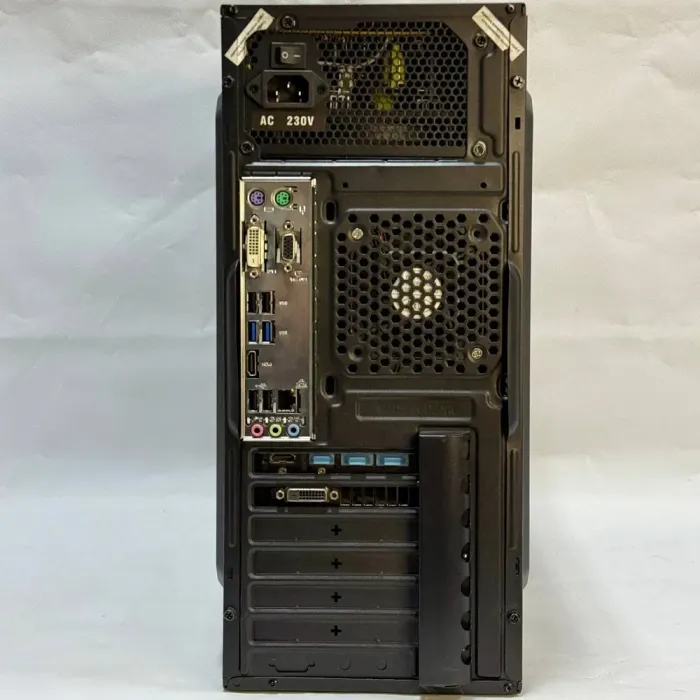Комп'ютер GameMax MT520 Black Tower / Intel Core i7-4790S (4 (8) ядра по 3.2 - 4.0 GHz) / 16 GB DDR3 / 256 GB SSD + 500 GB HDD / AMD Radeon RX 570, 4 GB GDDR5, 256-bit / 500W б/в - зображення 7
