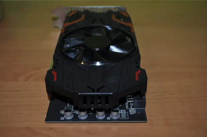 Дискретна відеокарта nVidia GeForce GTX 550 Ti, 4 GB GDDR5, 128-bit / VGA, DVI, HDMI - зображення 7