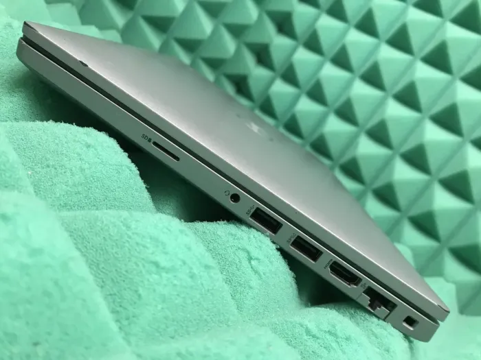 Ультрабук Б-клас Dell Latitude 5420 / 14" (1920x1080) IPS Touch / Intel Core i5-1145G7 (4 (8) ядра по 2.6 - 4.4 GHz) / 16 GB DDR4 / 256 GB SSD / Intel Iris Xe Graphics / WebCam / Windows 10 б/в - зображення 7