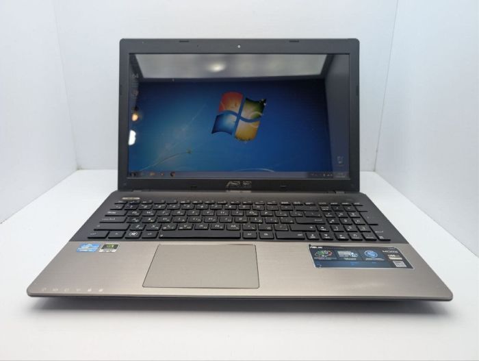 Ноутбук Asus K55 / 15.6" (1366x768) TN / Intel Core i3-3110M (2 (4) ядра по 2.4 GHz) / 8 GB DDR3 / 750 GB HDD / nVidia GeForce 610M, 2 GB GDDR3, 64-bit / WebCam / DVD-ROM б/в - зображення 2