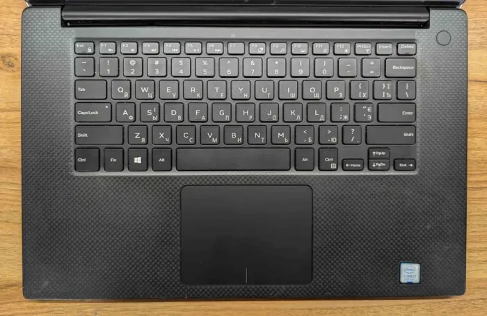 Мобільна робоча станція Dell Precision 5530 / 15.6" (1920x1080) IPS / Intel Core i7-8850H (6 (12) ядер по 2.6 - 4.3 GHz) / 32 GB DDR4 / 512 GB SSD / nVidia Quadro P1000, 4 GB GDDR5, 128-bit / HDMI / Windows 10 б/в - зображення 3