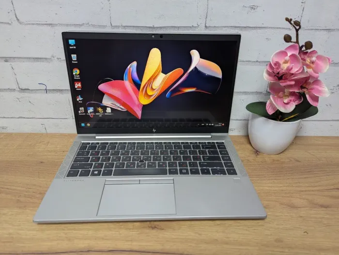 Ультрабук Б-клас HP EliteBook 845 G7 / 14" (1920x1080) TN Touch / AMD Ryzen 5 Pro 4650U (6 (12) ядер по 2.1 - 4.0 GHz) / 16 GB DDR4 / 256 GB SSD / AMD Radeon RX Vega 6 Graphics / WebCam б/в - зображення 2