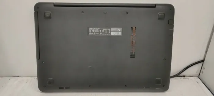 Ноутбук Б-клас Asus X555S / 15.6" (1366x768) TN / Intel Pentium N3700 (4 ядра по 1.6 - 2.4 GHz) / 4 GB DDR3 / 240 GB SSD / Intel HD Graphics / WebCam б/в - зображення 7