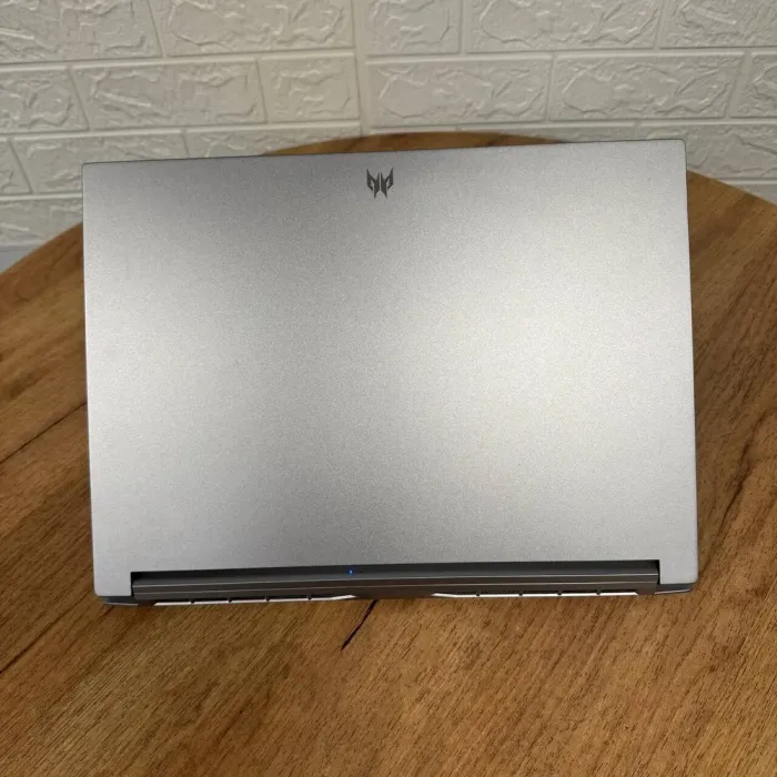 Ігровий ультрабук Acer Predator Triton PT16-51 / 16" (2560x1600) IPS / Intel Core i7-13700H (14 (20) ядер по 2.4 - 5.0 GHz) / 16 GB DDR5 / 1000 GB SSD / nVidia GeForce RTX 4070, 8 GB GDDR6, 128-bit / WebCam б/в - зображення 3