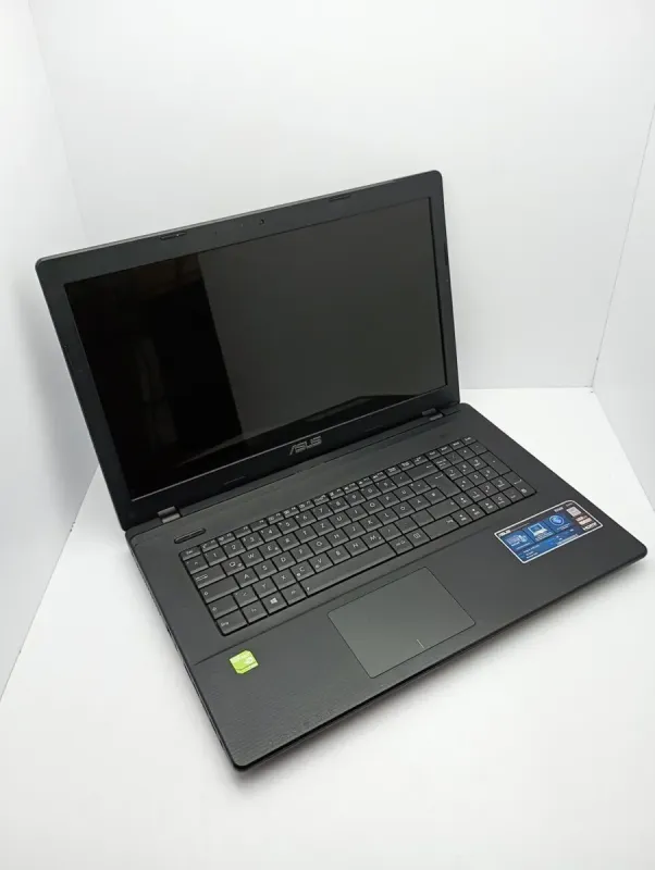 Ноутбук Asus X75VB / 17.3" (1600x900) TN / Intel Core i3-3110M (2 (4) ядра по 2.4 GHz) / 8 GB DDR3 / 500 GB HDD / nVidia GeForce GT 720M, 2 GB GDDR3, 64-bit / WebCam б/в - зображення 3