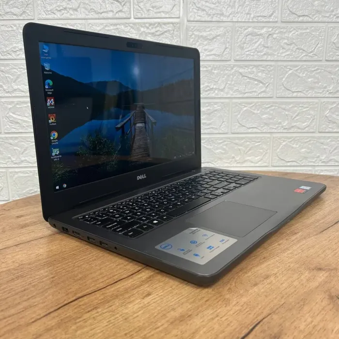 Ноутбук Б-клас Dell Inspiron 5567 / 15.6" (1920x1080) IPS Touch / Intel Core i7-7500U (2 (4) ядра по 2.7 - 3.5 GHz) / 16 GB DDR4 / 256 GB SSD / AMD Radeon R7 M445, 4 GB GDDR5, 64-bit / WebCam б/у - зображення 4