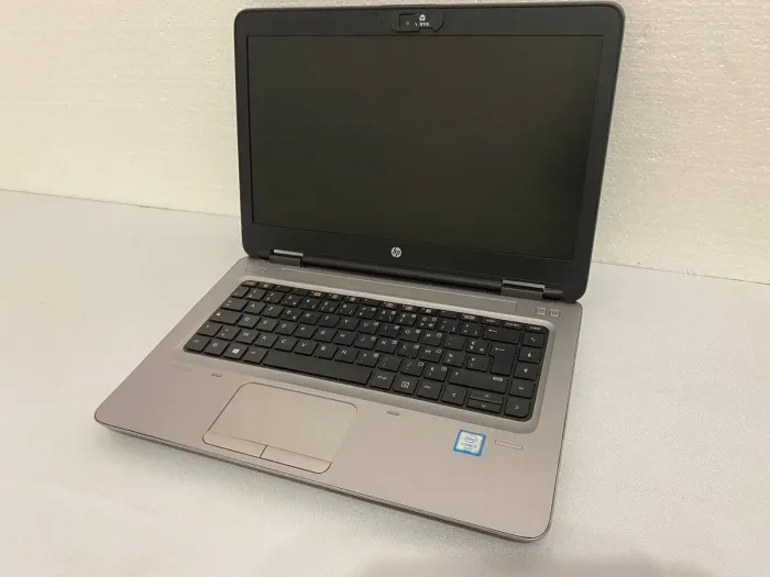 Ноутбук HP ProBook 640 G4 / 14" (1366x768) TN / Intel Core i5-6200U (2 (4) ядра по 2.3 - 2.8 GHz) / 8 GB DDR4 / 240 GB SSD / Intel HD Graphics 520 / WebCam / DVD-ROM б/в - зображення 3