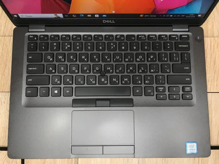 Ультрабук Б-клас Dell Latitude 5400 / 14" (1920x1080) IPS / Intel Core i5-8365U (4 (8) ядра по 1.6 - 4.1 GHz) / 16 GB DDR4 / 256 GB SSD M.2 / Intel UHD Graphics 620 / WebCam / HDMI б/в - зображення 5
