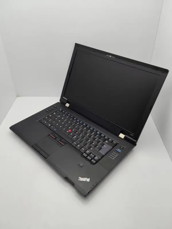 Ноутбук Lenovo ThinkPad L520 / 15.6" (1366x768) TN / Intel Core i7-2820QM (4 (8) ядра по 2.3 - 3.4 GHz) / 8 GB DDR3 / 240 GB SSD / Intel HD Graphics 4000 / WebCam б/в - зображення 4