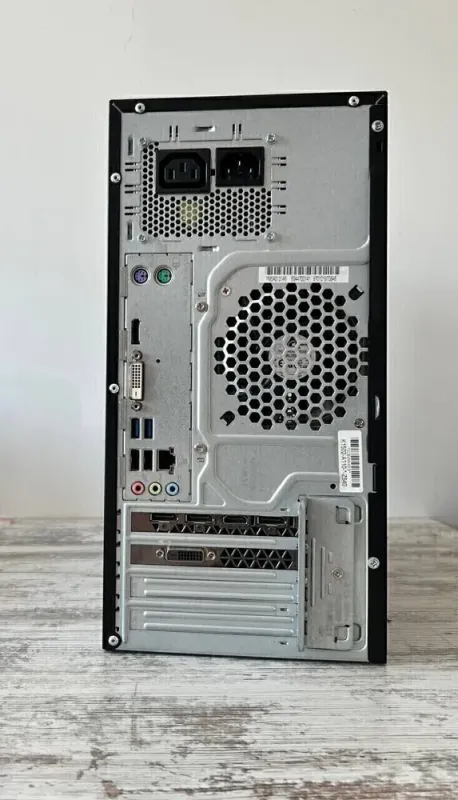 Ігровий ПК Fujitsu Tower / Intel Core i7-6700 (4 (8) ядра по 3.4 - 4.0 GHz) / 32 GB DDR4 / 250 GB SSD + 1000 GB HDD / AMD Radeon RX 580, 8 GB GDDR5, 256-bit б/в - зображення 3