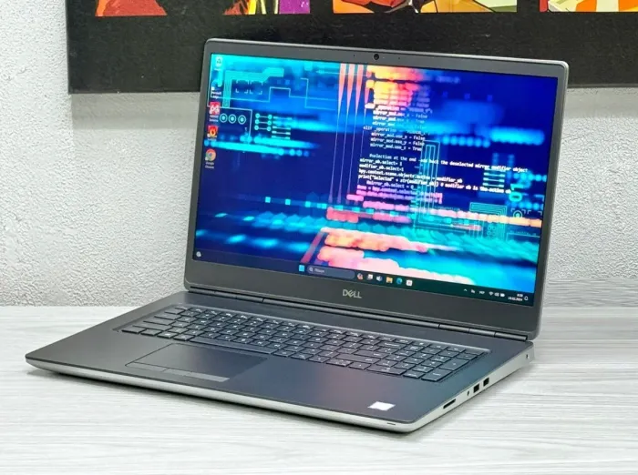 Мобільна робоча станція Dell Precision 7750 / 17.3" (3840x2160) IPS / Intel Xeon W-10855M (6 (12) ядер по 2.8 - 5.1 GHz) / 32 GB DDR4 / 1000 GB SSD M.2 / nVidia Quadro RTX 4000, 6 GB GDDR6, 256-bit / WebCam / Win 11 Pro б/в - зображення 3