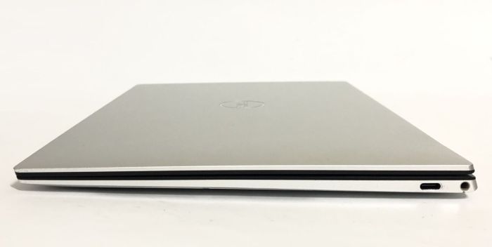 Ультрабук Б-клас Dell XPS 13 9310 / 13.3" (3840x2400) IPS Touch / Intel Core i7-1185G7 (4 (8) ядра по 3.0 - 4.8 GHz) / 16 GB DDR4 / 1000 GB SSD M.2 / Intel Iris Xe Graphics / WebCam б/в - зображення 5