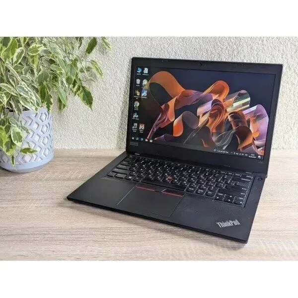 Ультрабук Б-клас Lenovo ThinkPad L490 / 14" (1920x1080) IPS / Intel Core i5-8365U (4 (8) ядра по 1.6 - 4.1 GHz) / 16 GB DDR4 / 256 GB SSD / Intel UHD Graphics / WebCam б/в - зображення 4