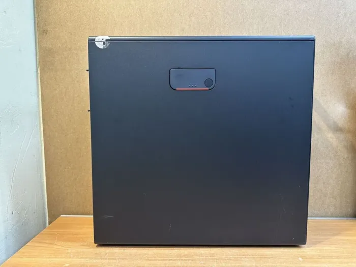 Робоча станція Lenovo ThinkStation P520 Tower / Intel Xeon W-2123 (4 (8) ядра по 3.6 - 3.9 GHz) / 64 GB DDR4 / no HDD / nVidia Quadro P4000, 8 GB GDDR5, 256-bit / 690W / DisplayPort б/в - зображення 6