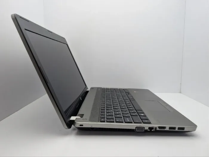 Ноутбук HP ProBook 4530s / 15.6" (1366x768) TN / Intel Core i3-2328M (2 (4) ядра по 2.2 GHz) / 8 GB DDR3 / 120 GB SSD / AMD Radeon HD 6490M, 1 GB GDDR5, 64-bit / WebCam б/в - зображення 4