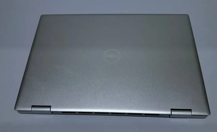 Ноутбук-трансформер Dell Inspiron 16 7630 2в1 / 16" (1920x1200) IPS Touch / Intel Core i7-1360P (12 (16) ядер по 3.7 - 5.0 GHz) / 16 GB DDR5 / 1000 GB SSD / Intel Iris XE Graphics / WebCam б/в - зображення 4