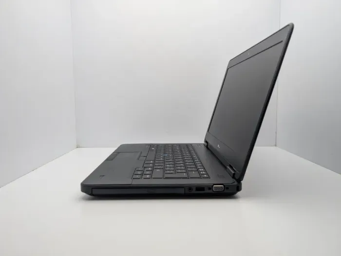 Ноутбук Dell Latitude E5440 / 14" (1366x768) TN / Intel Core i5-4300U (2 (4) ядра по 1.9 - 2.9 GHz) / 8 GB DDR3 / 180 GB SSD / Intel HD Graphics 4400 / WebCam б/в - зображення 6