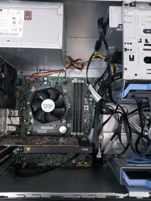 Комплект: Lenovo ThinkCentre M800 Tower / Intel Core i5-6400 (4 ядра по 2,7 - 3,3 ГГц) / 16 ГБ DDR4 / 512 ГБ SSD + 500 ГБ HDD / nVidia Quadro P2000, 5 ГБ GDDR5, 160-bit / DVD-ROM + Монітор LG 24MB37PM-B / 24" (1920x1080) IPS б/в - зображення 4