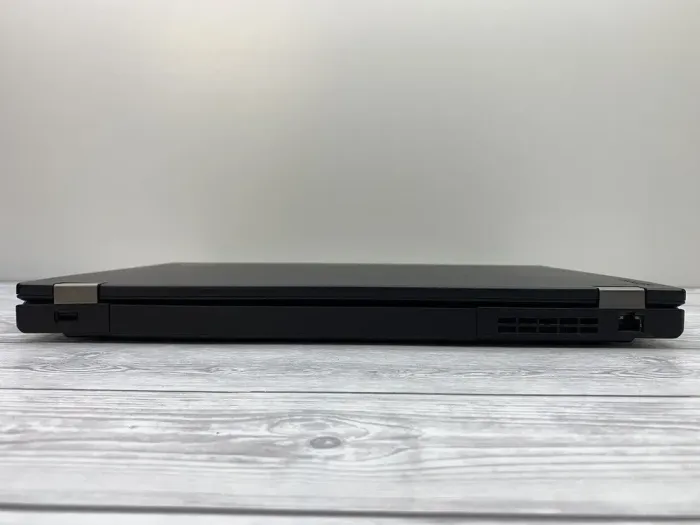 Ультрабук Б-клас Lenovo ThinkPad L560 / 15.6" (1366x768) TN / Intel Core i5-6300U (2 (4) ядра по 2.4 - 3.0 GHz) / 8 GB DDR3 / 240 GB SSD / Intel HD Graphics 520 / WebCam б/в - зображення 8