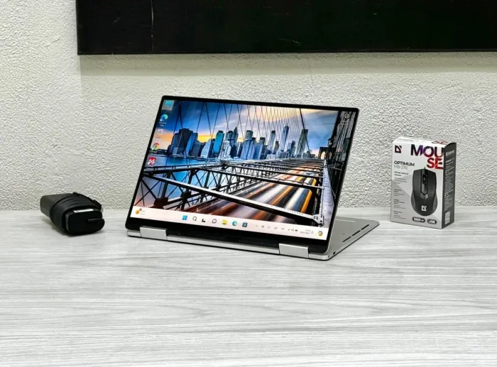 Ультрабук-трансформер Dell XPS 13 9310 2in1 / 13.4" (1920x1200) IPS Touch / Intel Core i7-1165G7 (4 (8) ядра по 2.8 - 4.7 GHz) / 16 GB DDR4 / 512 GB SSD / Intel Iris Xe Graphics / WebCam / Win 11 Pro б/в - зображення 9