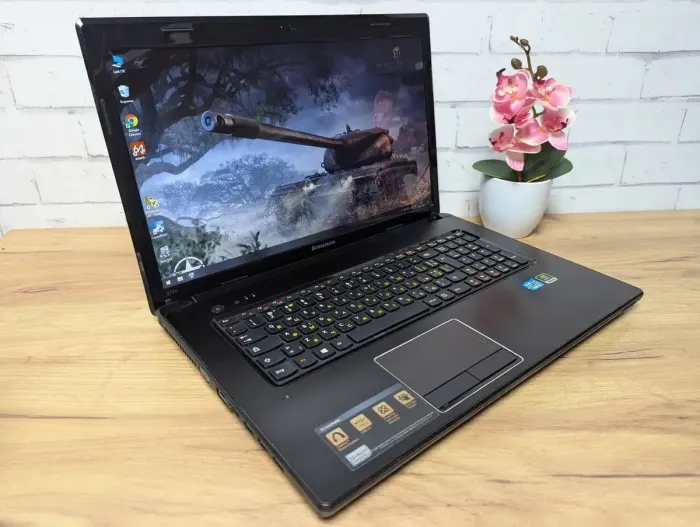 Ноутбук Lenovo G780 / 17.3" (1600x900) TN / Intel Core i3-2328M (2 (4) ядра по 2.2 GHz) / 8 GB DDR3 / 256 GB SSD / nVidia GeForce GT 635M, 2 GB GDDR3, 128-bit / WebCam б/в - зображення 4