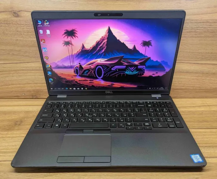 Ультрабук Б-клас Dell Latitude 5500 / 15.6" (1920x1080) IPS Touch / Intel Core i5-8365U (4 (8) ядра по 1.6 - 4.1 GHz) / 16 GB DDR4 / 512 GB SSD / Intel UHD Graphics 620 / WebCam / Windows 10 б/в - зображення 2