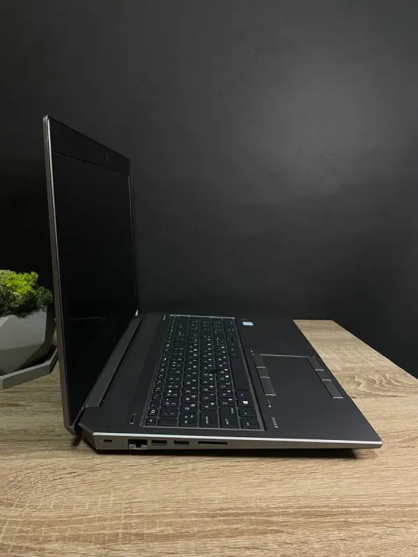 Мобільна робоча станція Б-клас HP ZBook 15 G5 / 15.6'' (1920x1080) IPS / Intel Core i7-8850H (6 (12) ядер по 2.6 - 3.4 GHz) / 16 GB DDR4 / 256 GB SSD M.2 / nVidia Quadro P1000, 4 GB GDDR5, 128-bit / WebCam / Win 10 б/в - зображення 4