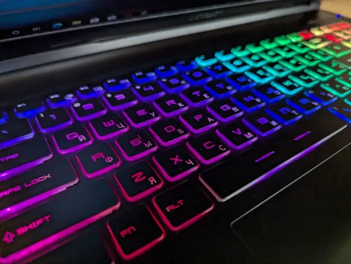 Ігровий ноутбук MSI MS16P7 GL63 9SDK / 15.6" (1920x1080) IPS / Intel Core i7-9750H (6 (12) ядер по 2.6 - 4.5 GHz) / 16 GB DDR4 / 512 GB SSD / nVidia GeForce GTX 1660 Ti, 6 GB GDDR6, 192-bit / WebCam / Windows 10 б/в - зображення 8