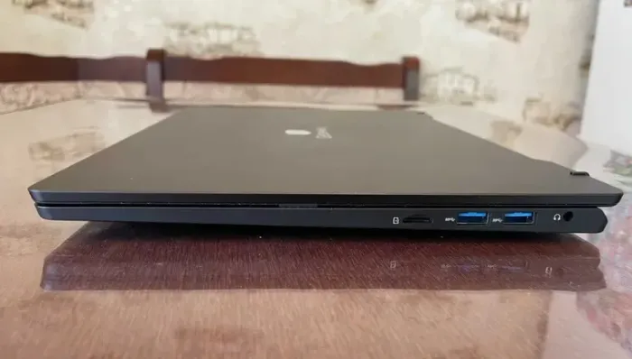 Ультрабук Gateway GWTC71427-BK / 14" (1920x1080) IPS Touch / Intel Core i7-1255U (10 (12) ядер по 1.7 - 4.7 GHz) / 8 GB DDR4 / 512 GB SSD / Intel Iris Xe Graphics eligible / WebCam - зображення 7