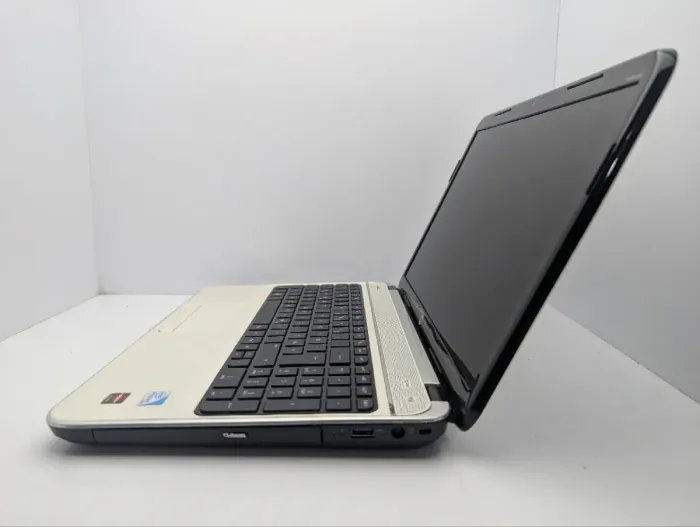 Ноутбук HP Pavilion G6 2277sr / 17,3" (1600x900) TN / Intel Core i3-3110M (2 (4) ядра по 2,4 ГГц) / 6 ГБ DDR3 / 500 ГБ HDD / AMD Radeon HD 7670, 1 ГБ GDDR5, 128-біт / Веб-камера / DVD-ROM б/в - зображення 5