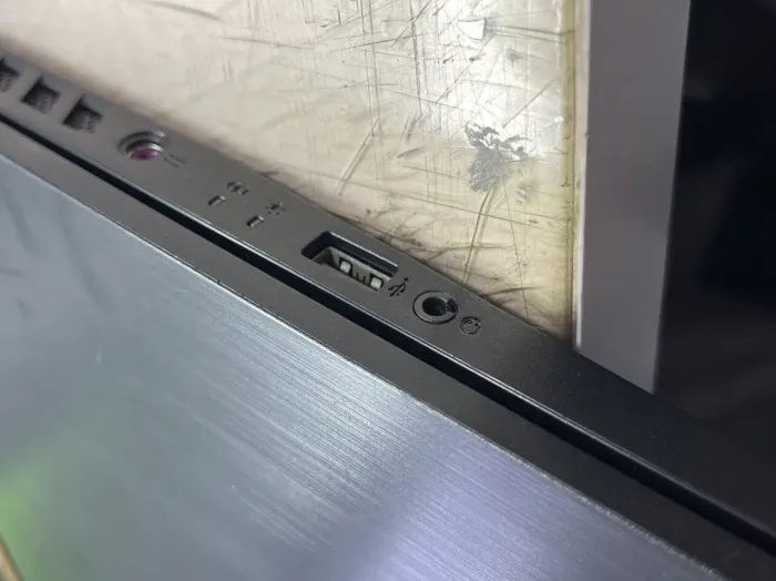 Ігровий ноутбук Б-класу Acer Nitro 5 AN517-51-571H / 17,3" (1920x1080) IPS / Intel Core i5-9300H (4 (8) ядра по 2,4 - 4,1 ГГц) / 16 ГБ DDR4 / 480 ГБ SSD / nVidia GeForce GTX 1650, 4 ГБ GDDR5, 128-біт / WebCam б/в - зображення 9