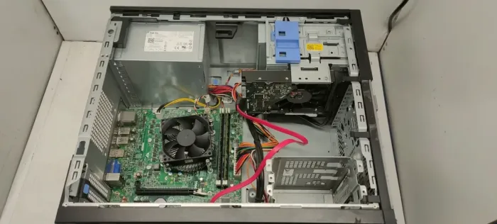 ПК Dell OptiPlex 390 Tower / Intel Core i5-2500 (4 ядра по 3.3 - 3.7 GHz) / 8 GB DDR3 / 320 GB HDD / Intel HD Graphics 2000 / DVD-ROM б/в - зображення 4