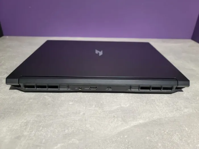 Ігровий ноутбук Acer Nitro V16 ANV16-41-R12R / 16" (1920x1200) IPS / AMD Ryzen 5 8645HS (6 (12) ядер по 4.3 - 5.0 GHz) / 16 GB DDR5 / 1000 GB SSD / nVidia GeForce RTX 4060, 8 GB GDDR6, 128-bit / WebCam б/в - зображення 5