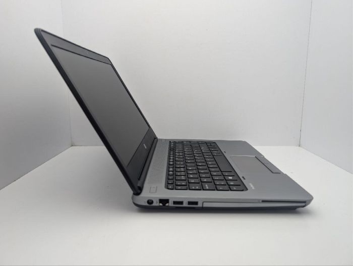 Ноутбук Б-клас HP ProBook 640 G1 / 14" (1366x768) TN / Intel Core i3-4000M (2 (4) ядра по 2.4 GHz) / 8 GB DDR3 / 120 GB SSD / Intel HD Graphic 4600 / WebCam б/в - изображение 4