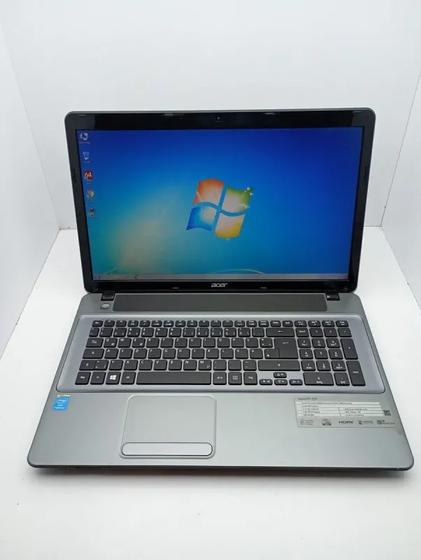 Ноутбук Acer Aspire E1-731 / 15.6" (1366x768) TN / Intel Pentium 2020M (2 ядра по 2.4 GHz) / 6 GB DDR3 / 320 GB HDD / Intel HD Graphics 2500 / WebCam б/в - зображення 2