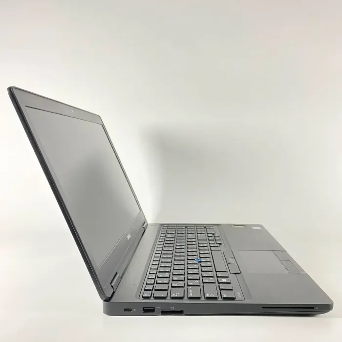 Ноутбук Dell Latitude 5580 / 15.6" (1366x768) TN / Intel Core i5-6300U (2 (4) ядра по 2.4 - 3.0 GHz) / 16 GB DDR4 / 256 GB SSD / Intel HD Graphics 520 / TouchID / WebCam б/в - зображення 4