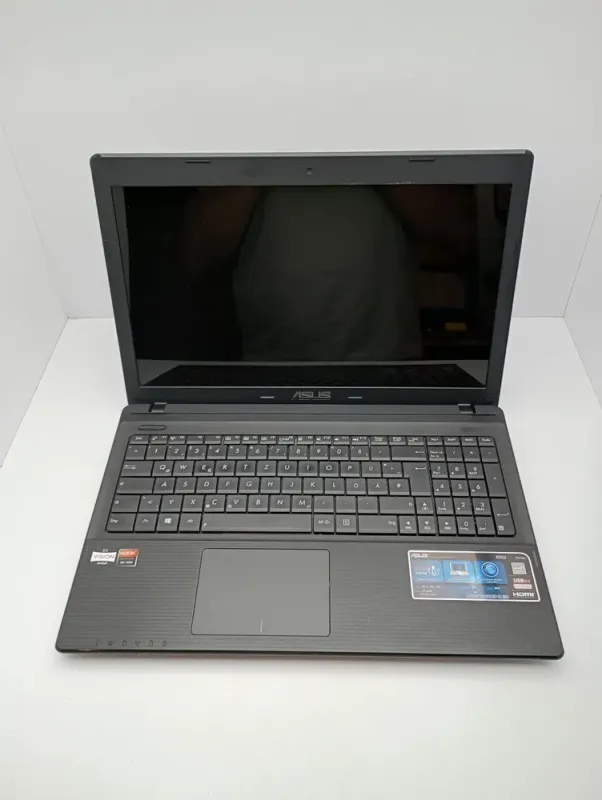Ноутбук Asus X55 / 15.6" (1366x768) TN / AMD E2-1800 (2 ядра по 1.7 GHz) / 4 GB DDR3 / 320 GB HDD / AMD Radeon HD 7340 Graphics / WebCam б/в - зображення 2