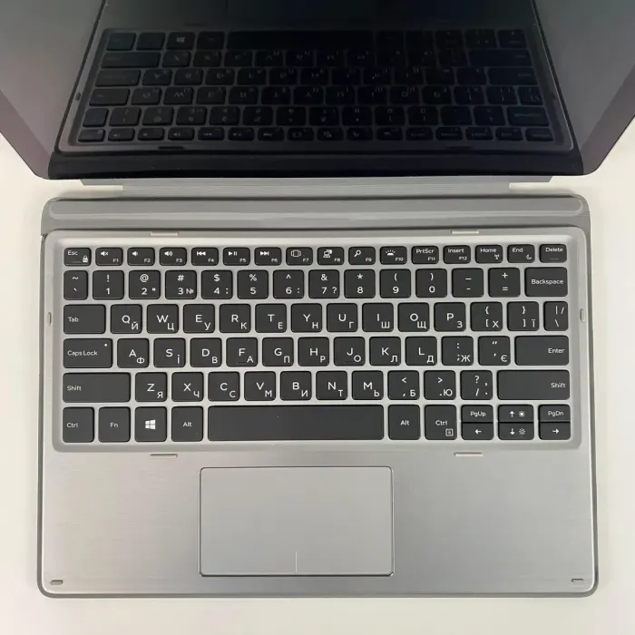 Нетбук-трансформер Dell Latitude 7210 / 12.3" (1920x1080) IPS Touch / Intel Core i5-10310U (4 (8) ядра по 1.7 - 4.4 GHz) / 8 GB DDR3 / 256 GB SSD / Intel UHD Graphics / WebCam б/в - зображення 3