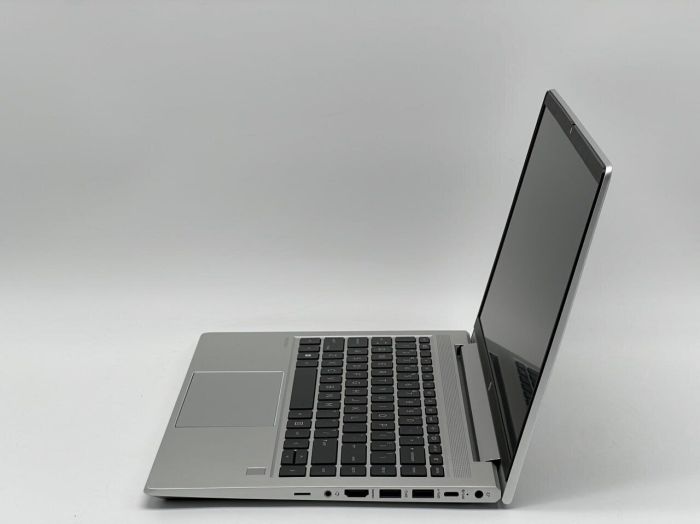 Ультрабук HP ProBook 445 G9 / 14" (1920x1080) IPS / AMD Ryzen 5 5625U (6 (12) ядер по 2.3 - 4.3 GHz) / 16 GB DDR4 / 240 GB SSD / AMD Radeon RX Vega 7 Graphics / WebCam б/в - зображення 4