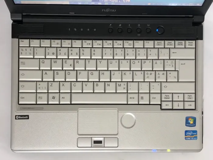 Ноутбук Fujitsu LifeBook S761 / 13.3" (1366x768) TN / Intel Core i5-2520M (2 (4) ядра по 2.5 - 3.2 GHz) / 8 GB DDR3 / 250 GB HDD / Intel HD Graphics 3000 / WebCam / DVD-ROM б/в - зображення 8